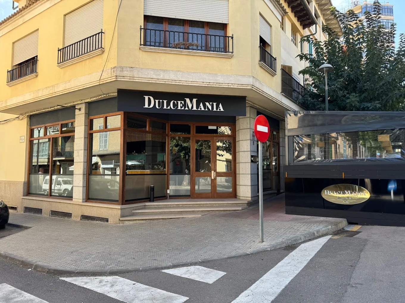 Fachada de DulceMania en Manacor